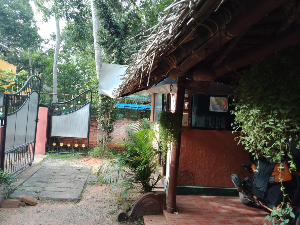 Mango Palace Hotel Varkala Exterior photo